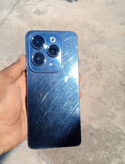 Infinix Hot 40 Pro