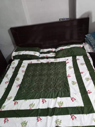 double bed bedsheets with 2 pillow covers