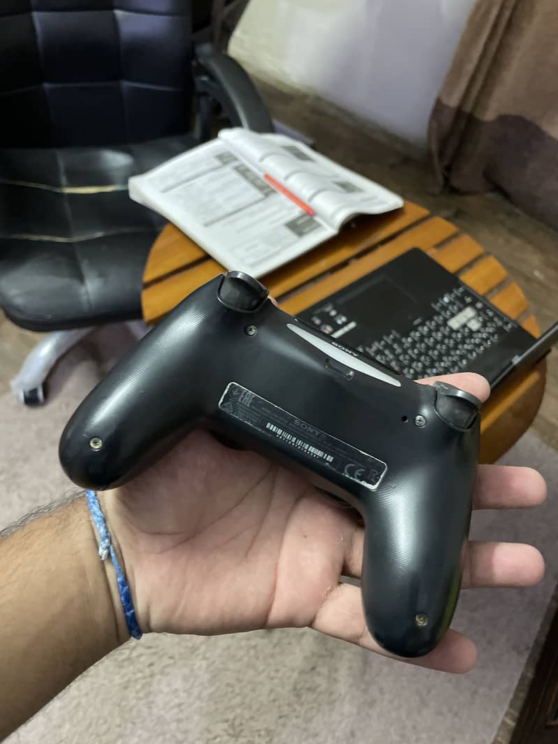 Play Station 4 controller 1