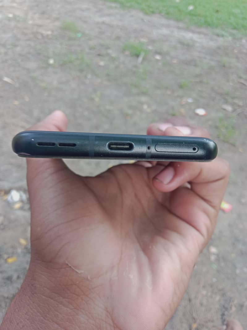 One Plus 10 Pro 6