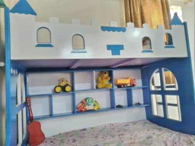 Kids bunker bed