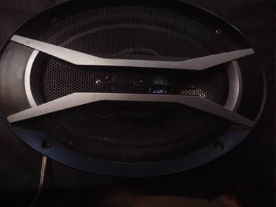Car speaker, woofer and amplifier Box for Sale