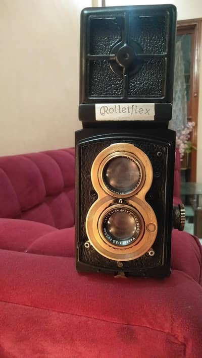Old antique  camera Rolleiflex company