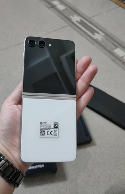 Samsung Mobile Z Flip 5