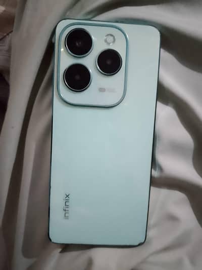 Infinix Hot 40