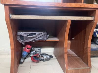 Computer Table