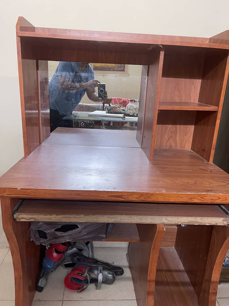 Computer Table 2