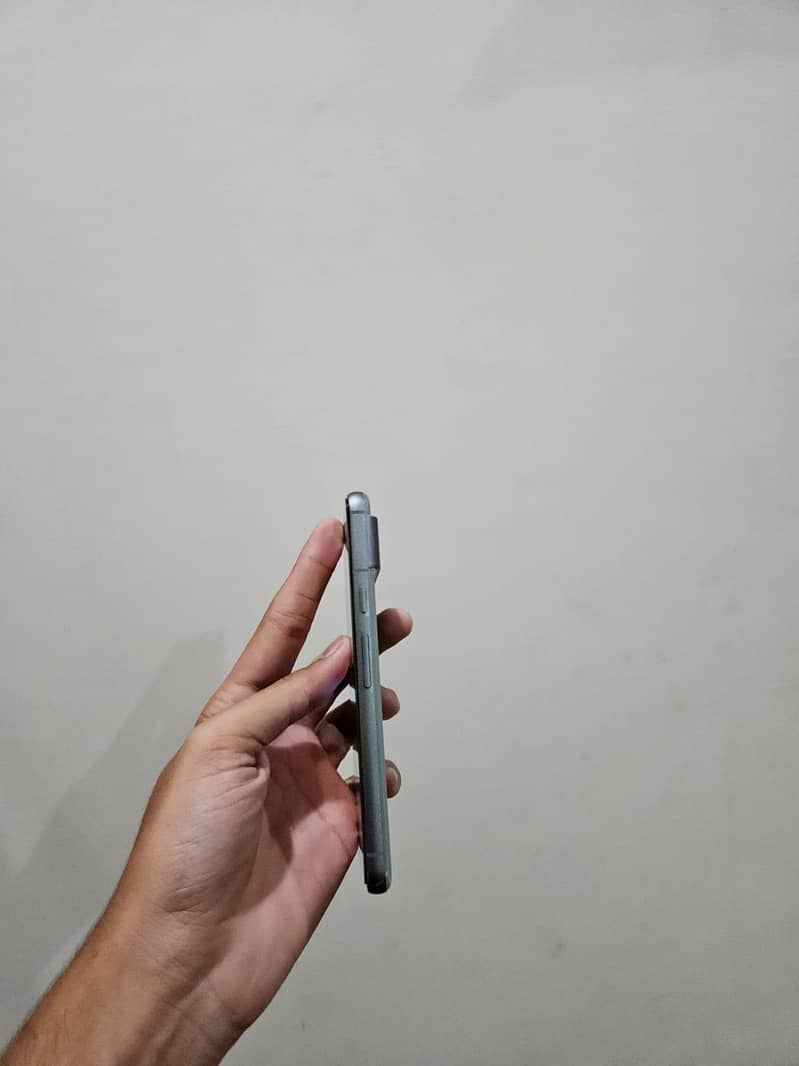 Google Pixel 8 3