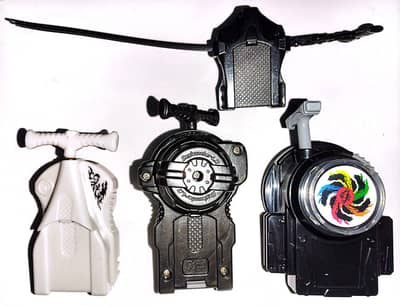 Beyblade Metal Series launchers and grip (accessories)