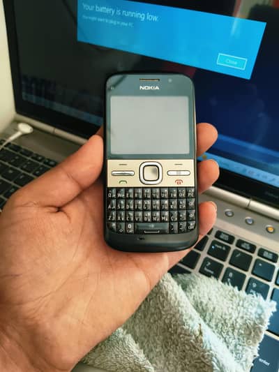 Nokia E5