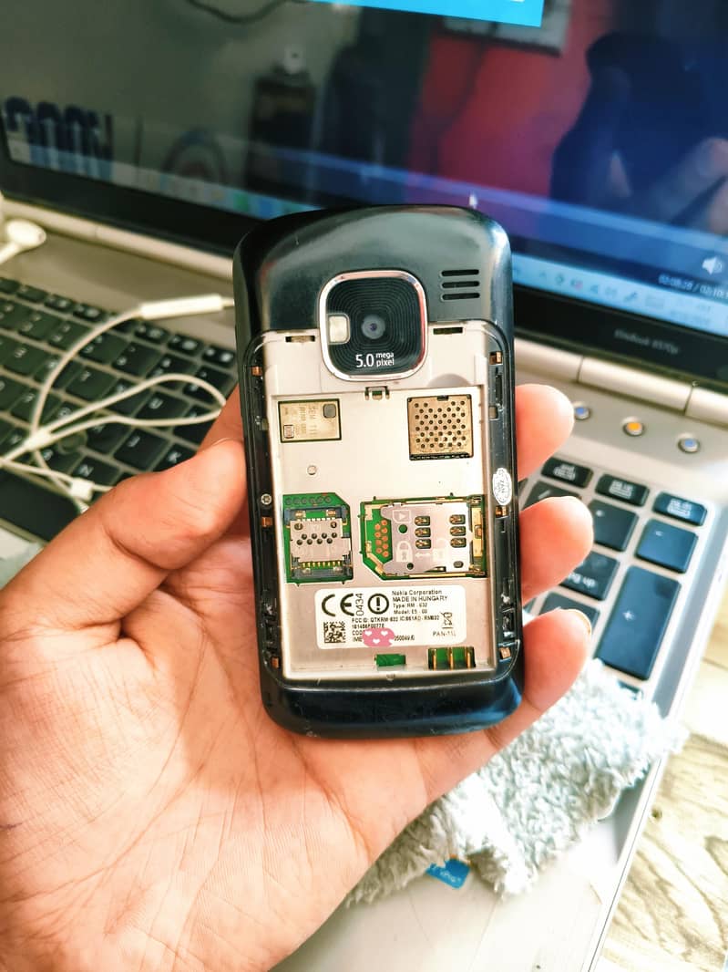 Nokia E5 5
