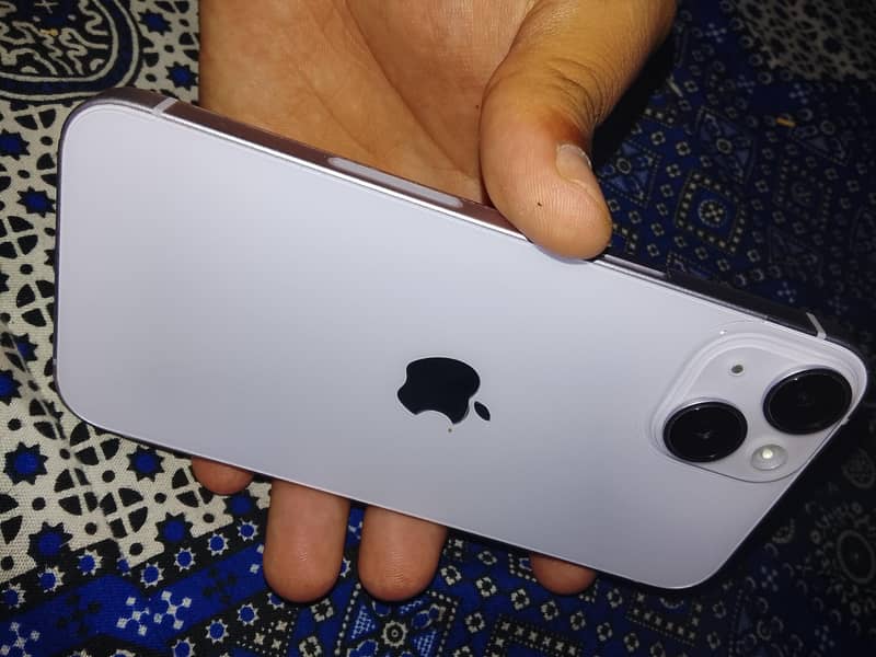 Apple iPhone 14 2