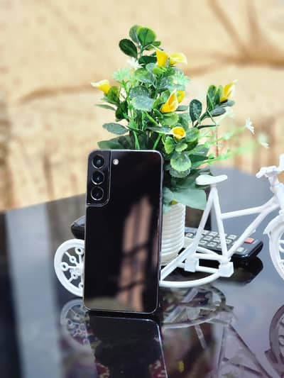 S22 Official PTA Approved 8GB 128GB – Fresh Condition, Fully OK