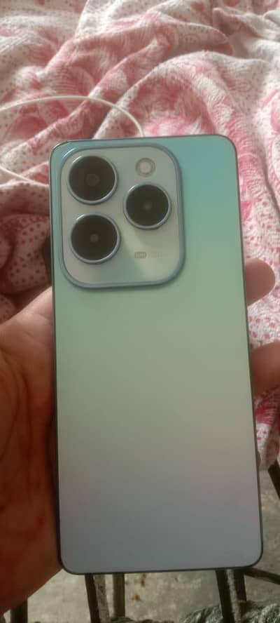 Infinix Hot 40