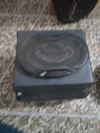 car speaker for sale urgent bases