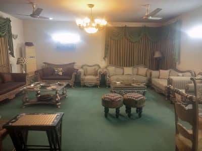 1 Kanal Double Storey Building For Rent