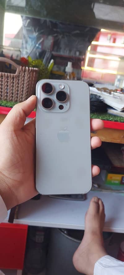 Apple iPhone 15 Pro