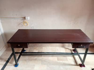 Premium Computer Table