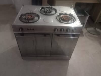 Welcome 3 Burner Gas Cooking Range with Oven & Grill
