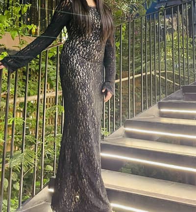 Black lace bodycon