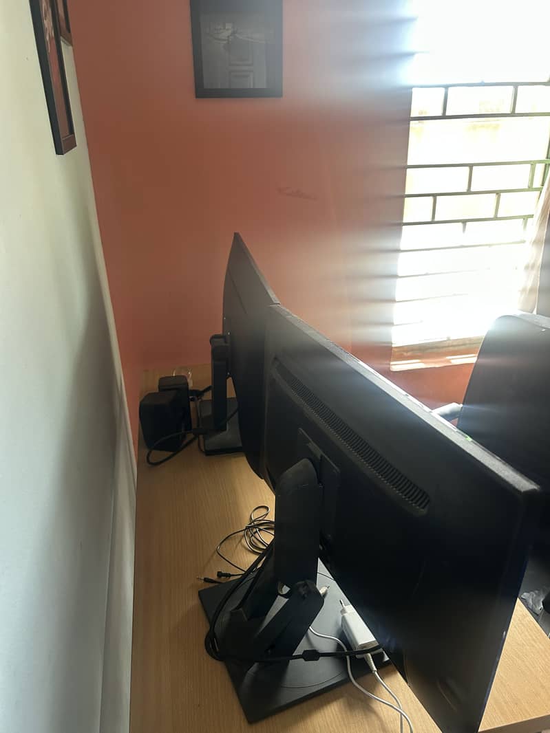 Gaming pc setup 1