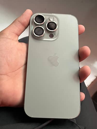 Apple iPhone 16 Pro