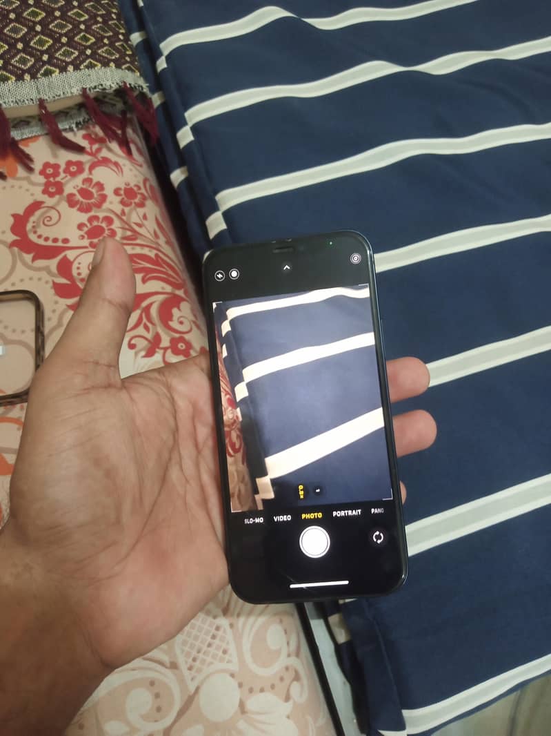 Apple iPhone 12 0