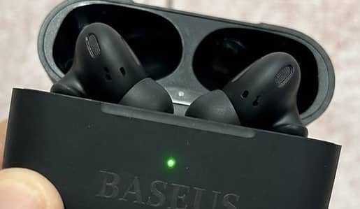 Airpods 10/10