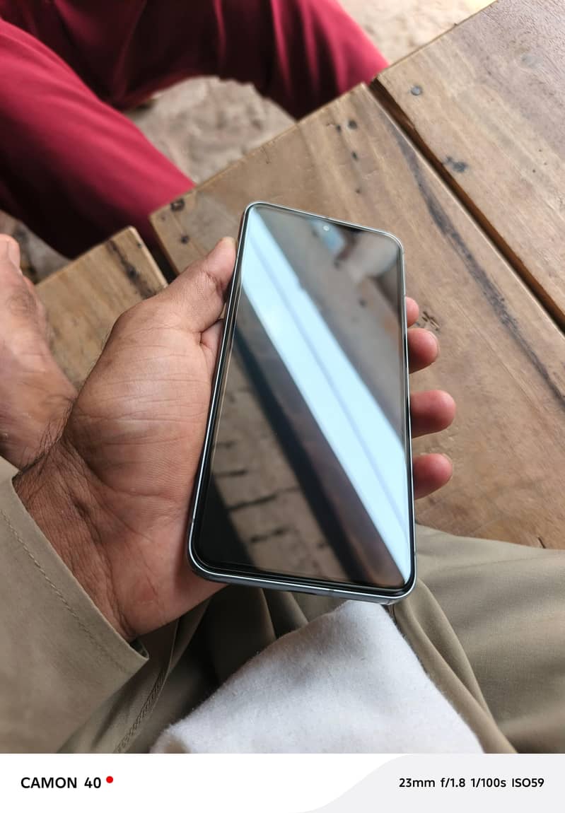 Google Pixel 8 2