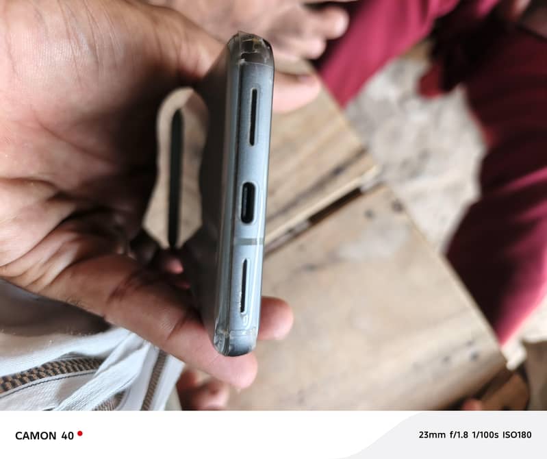 Google Pixel 8 7