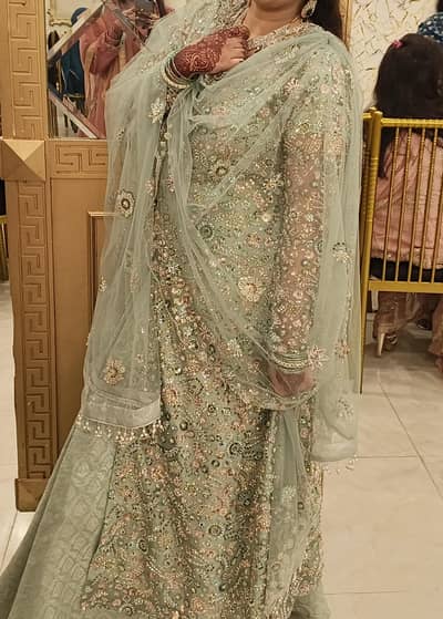 wedding dress pistachio colur