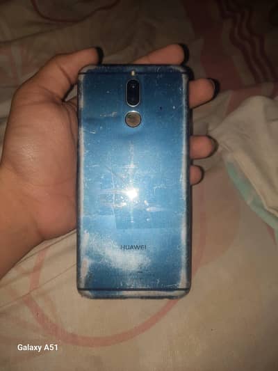 exchange possible 4 64 pta daba sath hai charger bhi hai