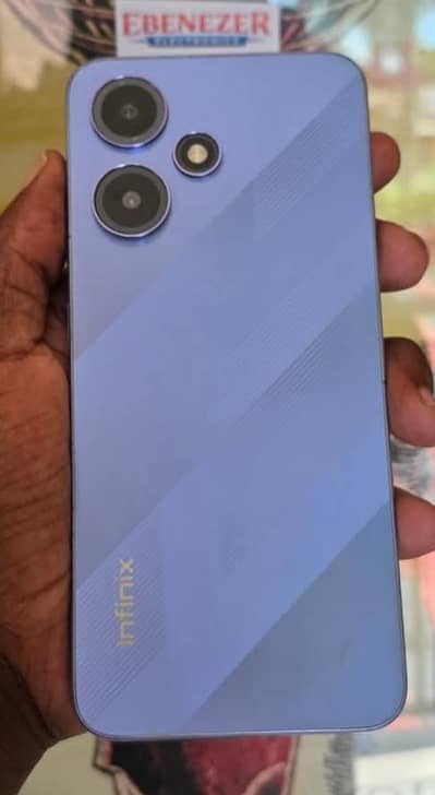 Infinix Hot 30 Play
