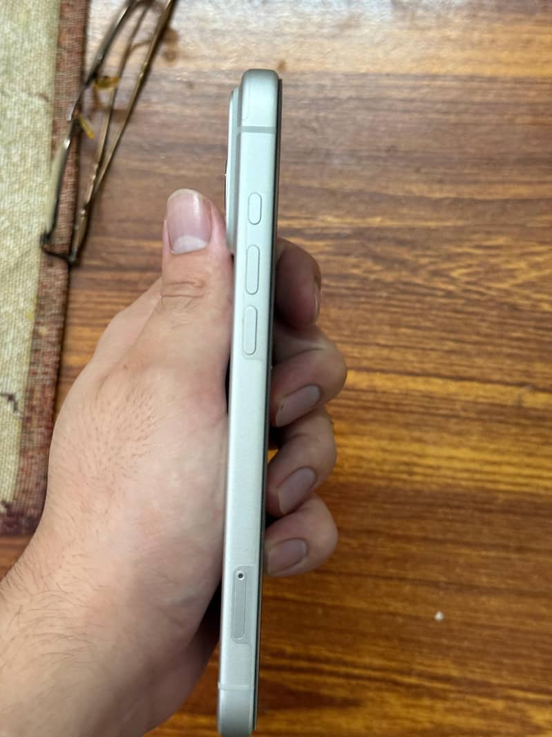 Apple iPhone 17 Pro Max 2