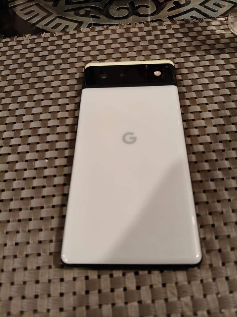 Google Pixel 6 4