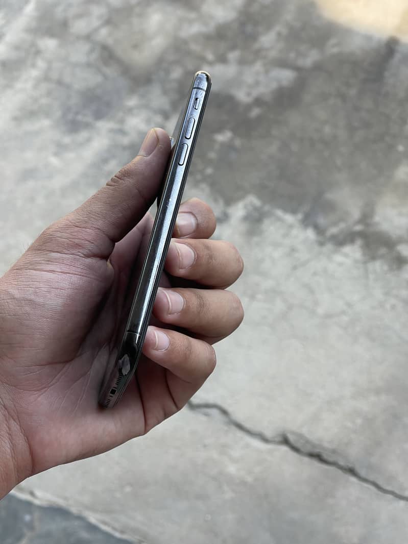 Apple iPhone X 1