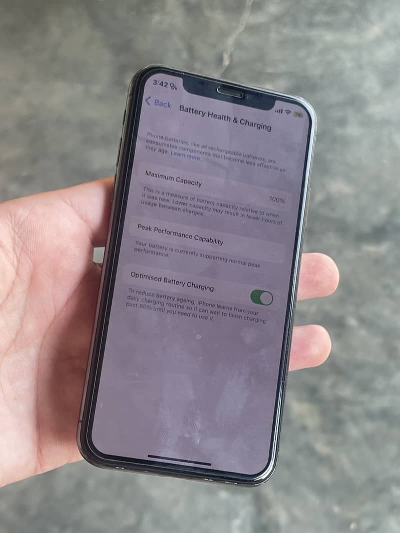 Apple iPhone X 4