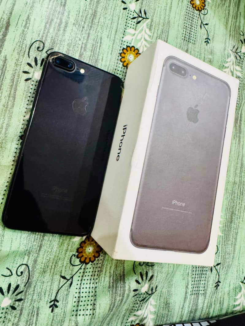 Apple iPhone 7 Plus 6