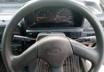KIA Classic 2001