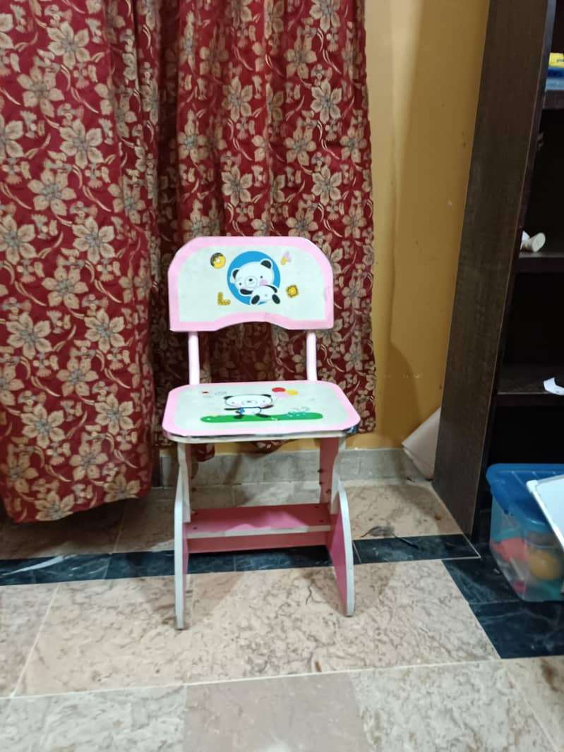Children's Writing Table 3
