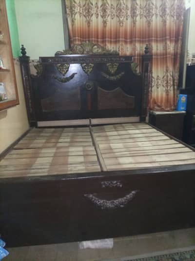 Bed and 90KG Almari
