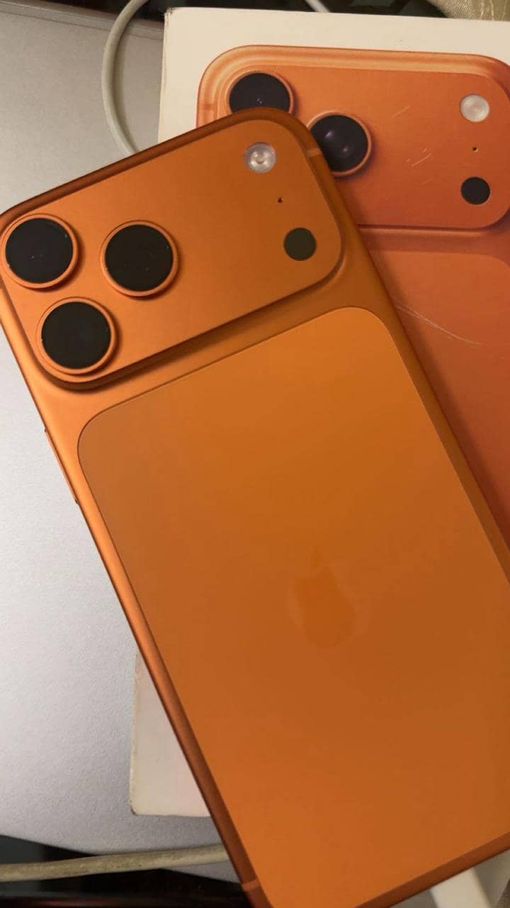 Apple iPhone 17 Pro Max 0