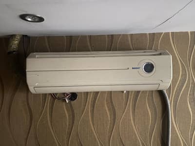 Orient 0.75 ton ac with compressor