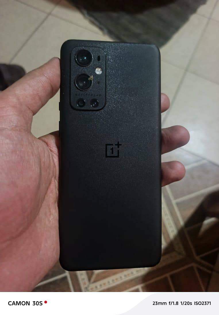 One Plus 9 pro 8