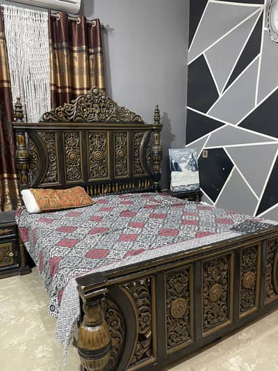 Kind size bed