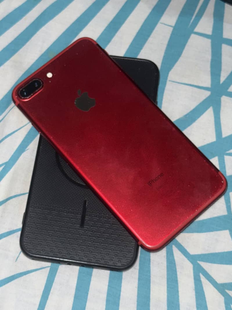 Apple iPhone 7 Plus 0