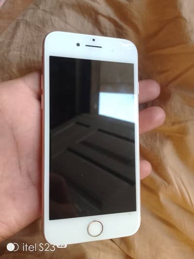 iPhone 8 PTA