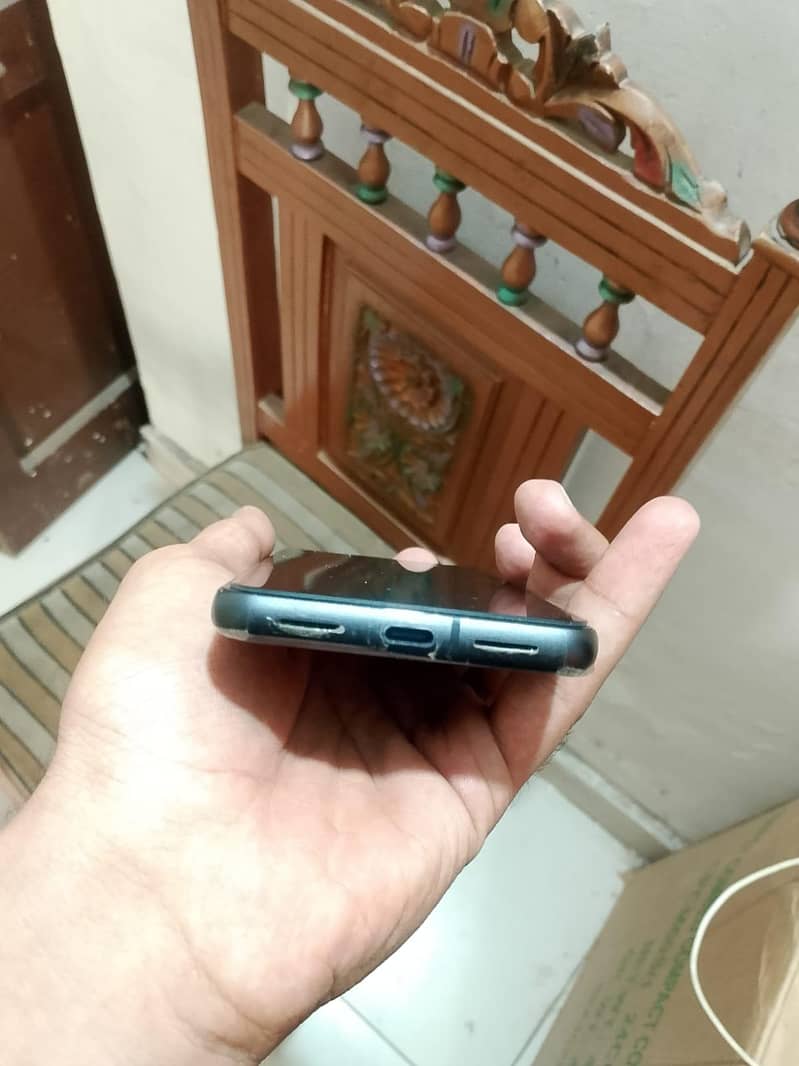Google Pixel 8 approved 5