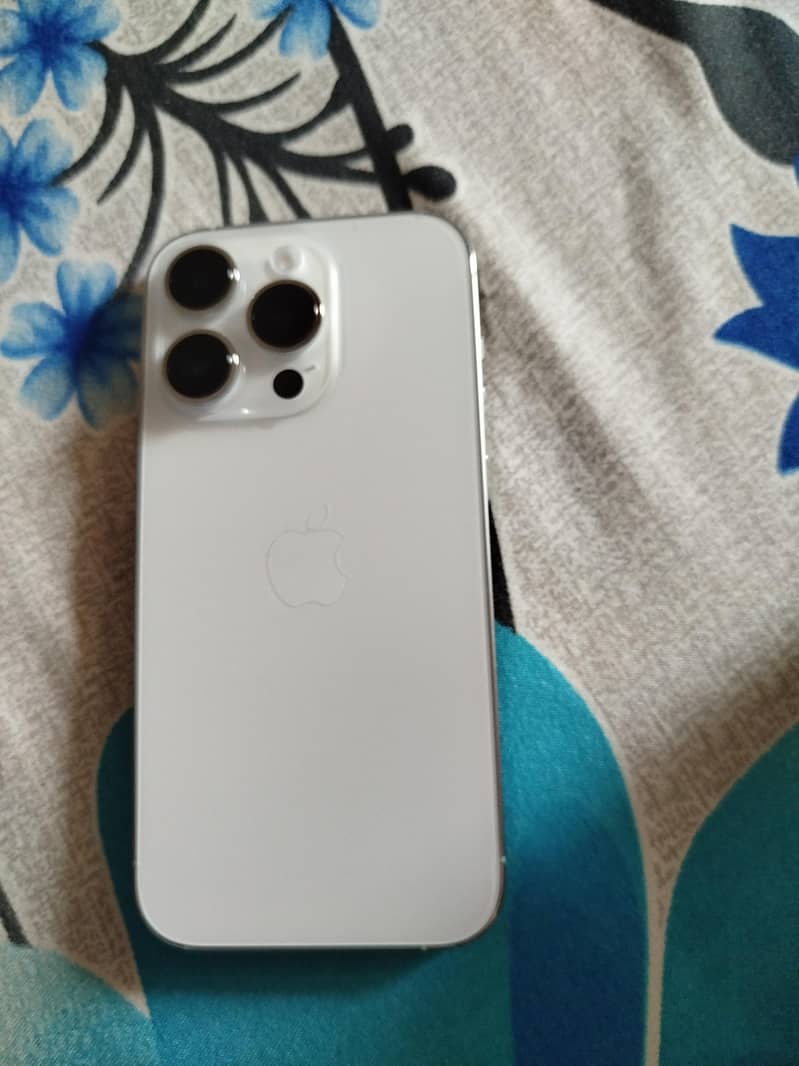 Apple iPhone 14 Pro 1