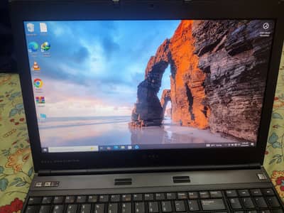 Intel core i4 (2nd generation), 8gb Ram 128gb SSD with 2gb graphics